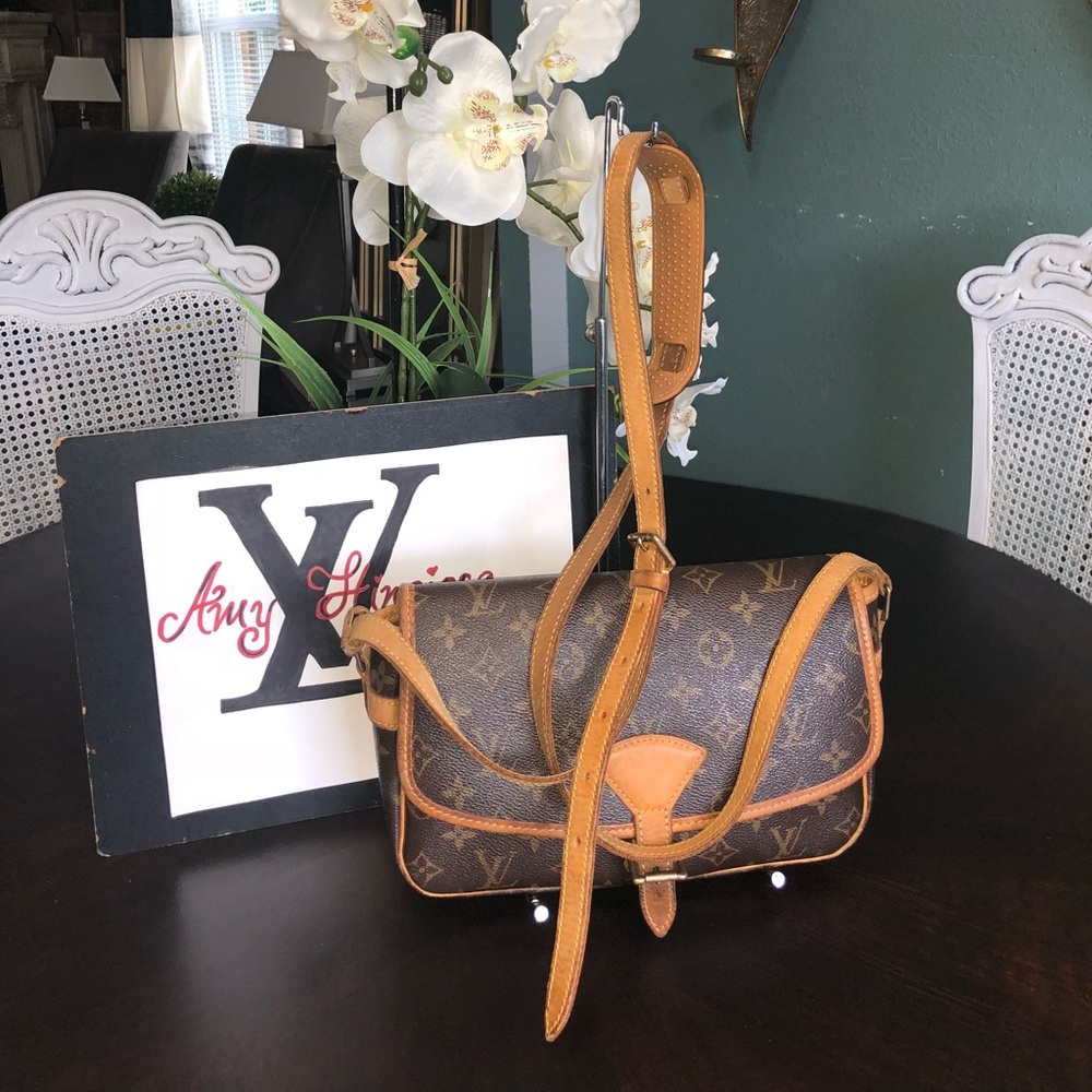 Pre Loved Authentic Louis Vuitton Sologne Crossbod